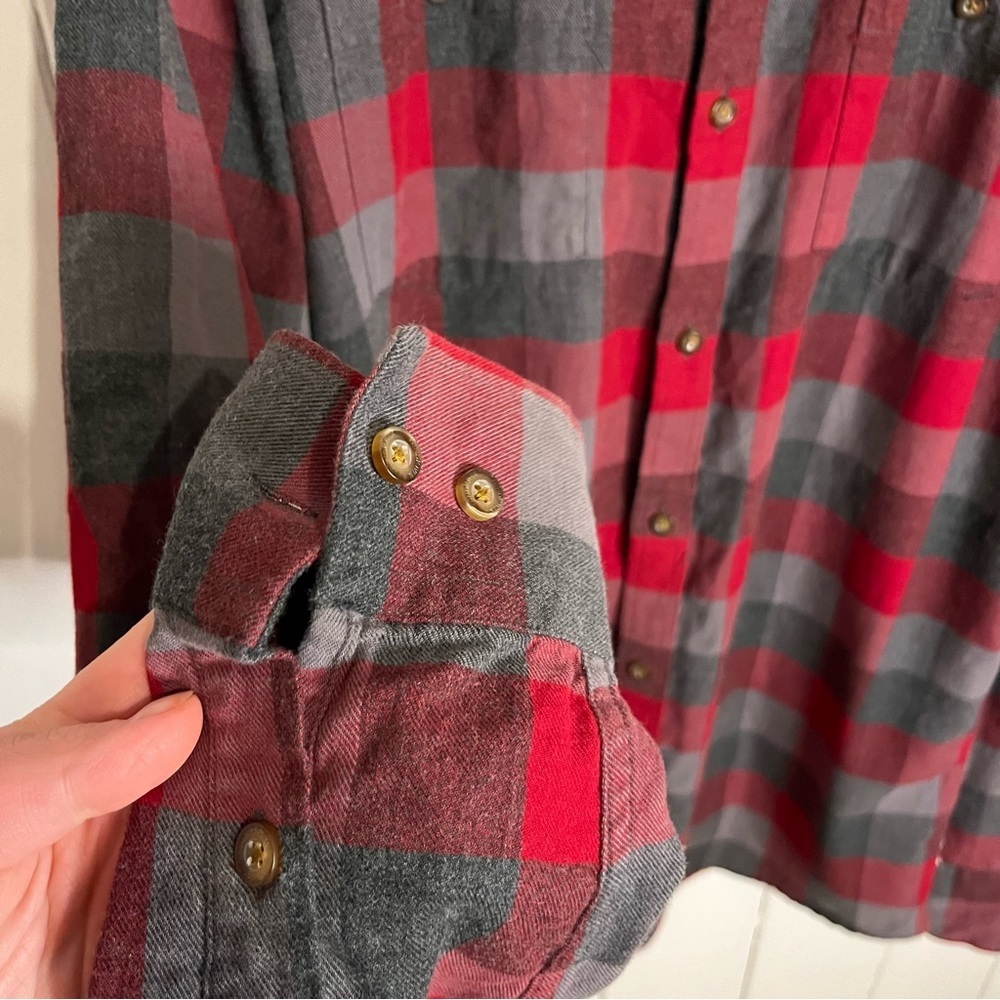 Windriver Red and Grey Plaid. Size XL T. - Picture 3 of 4
